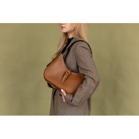 Women's leather shoulder bag