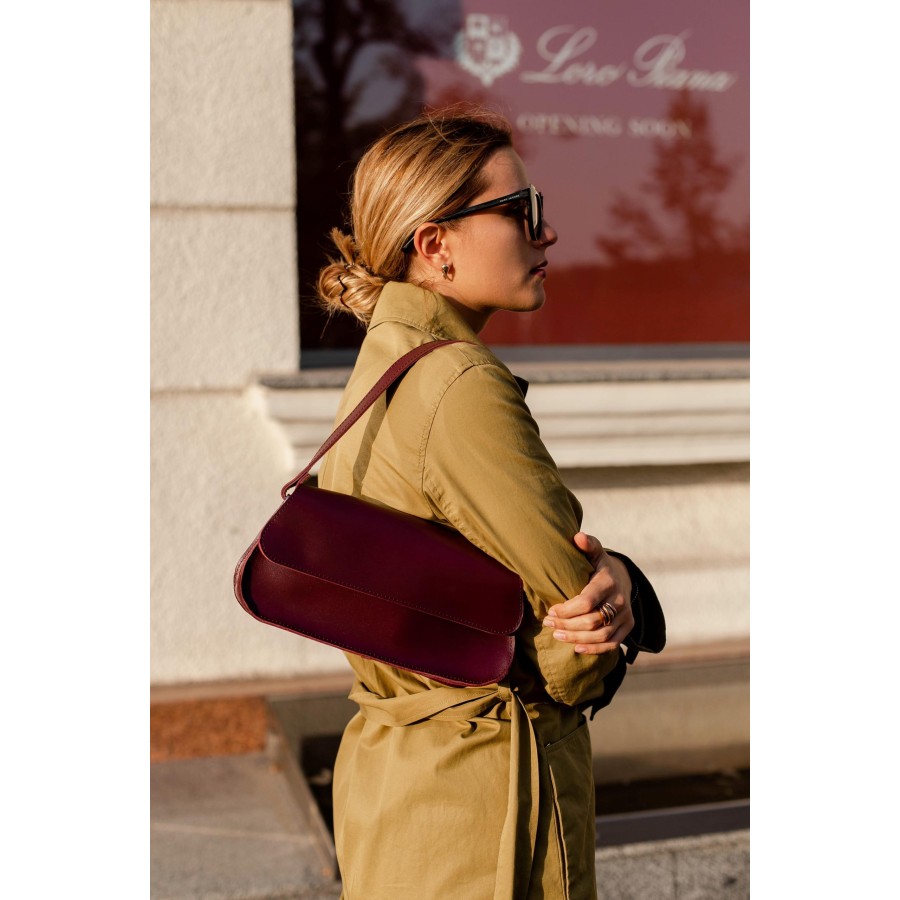 Burgundy Simple Shoulder Bag