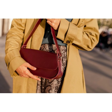Burgundy Simple Shoulder Bag