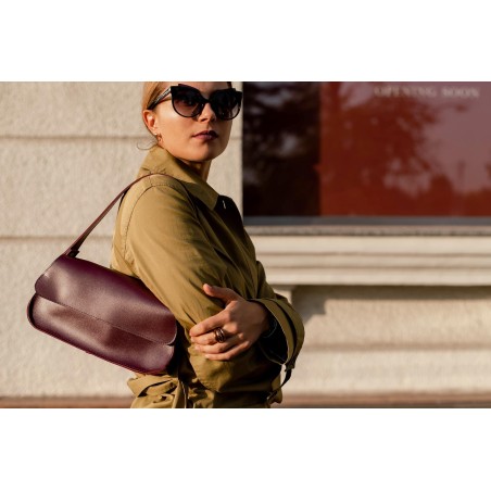 Burgundy Simple Shoulder Bag