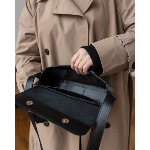 Genuine leather elegant crossbody bag