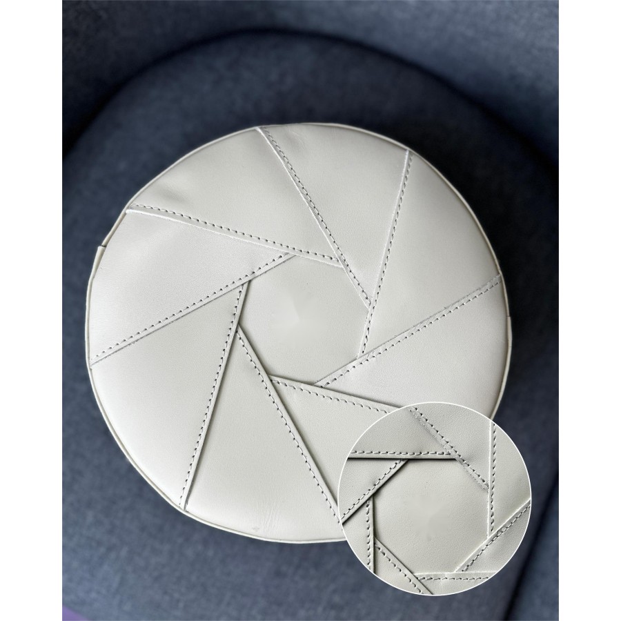 Personalized Leather Round Wallet in White